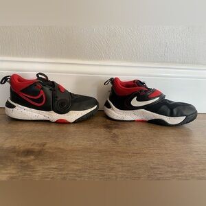 Nike Kids Team Hustle D 11 Adjustable Strap